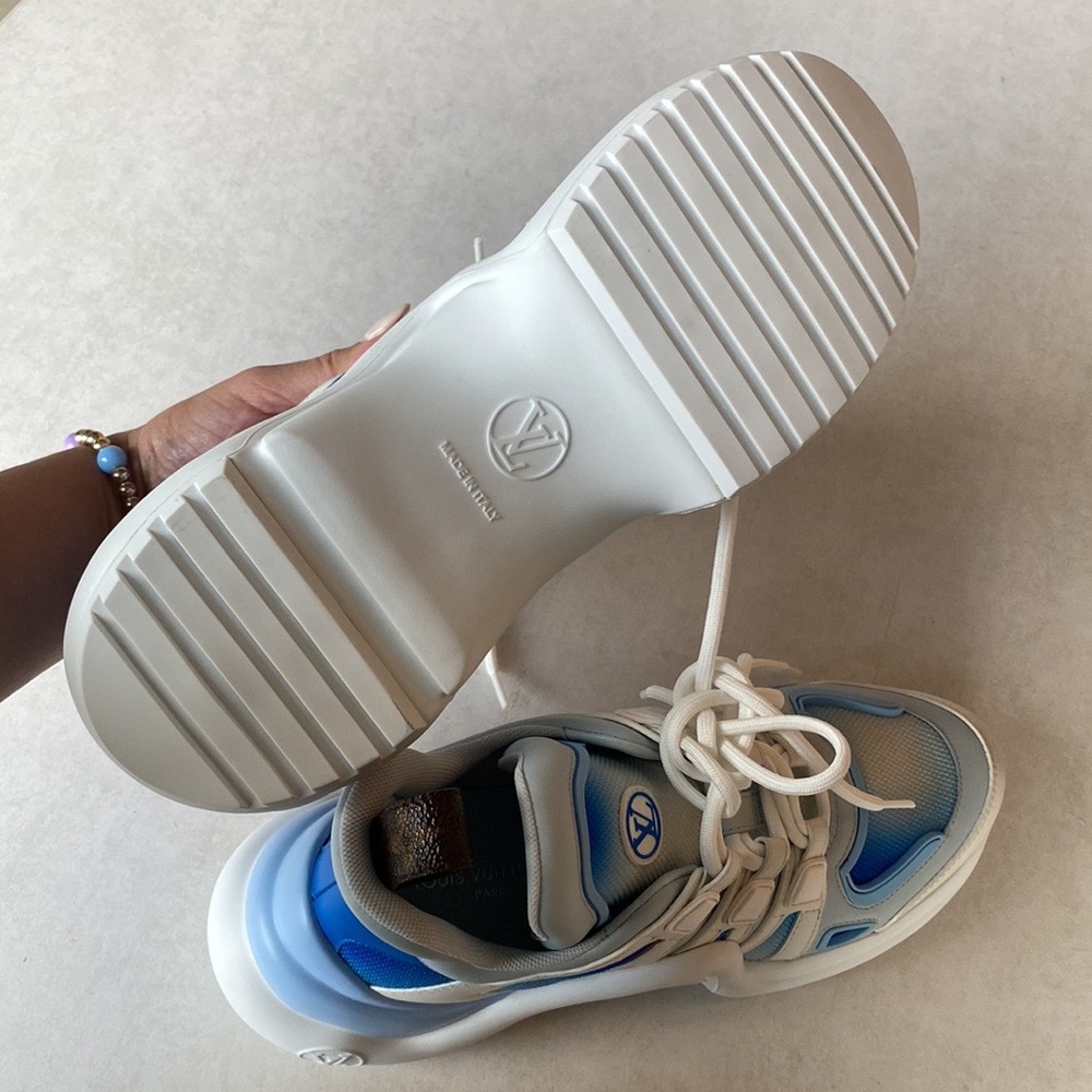 LOUIS VUITTON ARCLIGHT SNEAKER - Picture 5 of 10